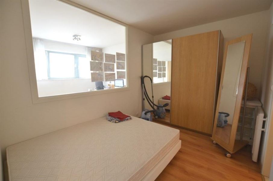 Gemeubeld appartement vlakbij EU