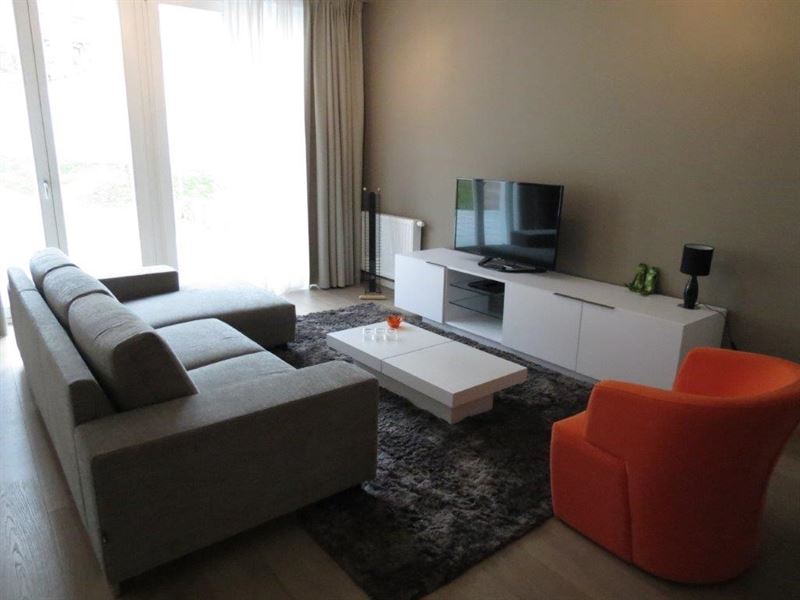 Appartement rez de chaussée meublé près d l'UE