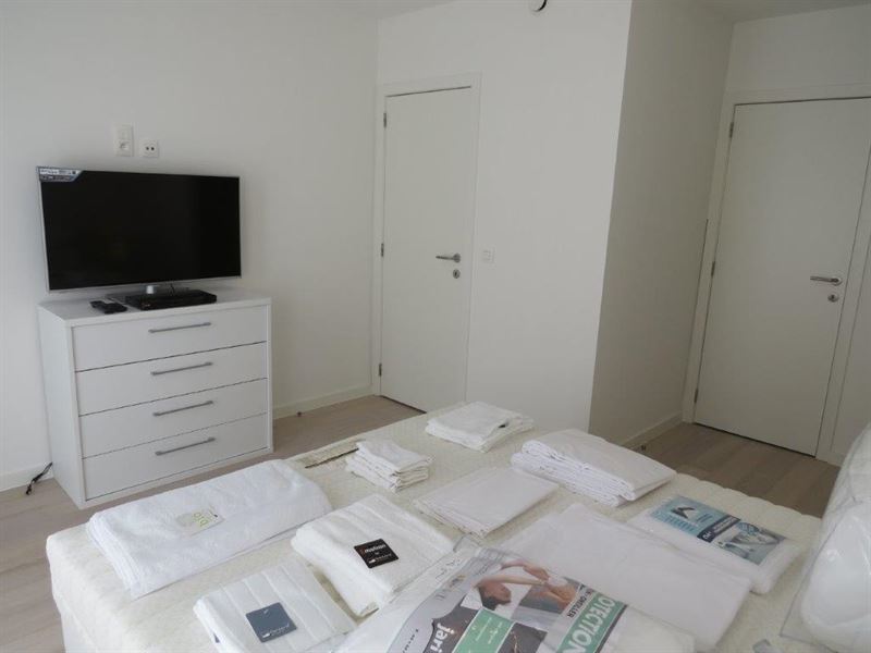 Gemeubeld modern appartement nabij EU