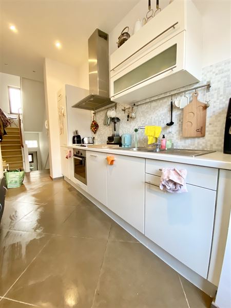 Helder gemeubeld appartement
