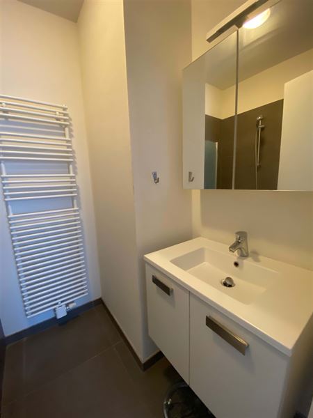 Appartement meublé près de gare d'Etterbeek