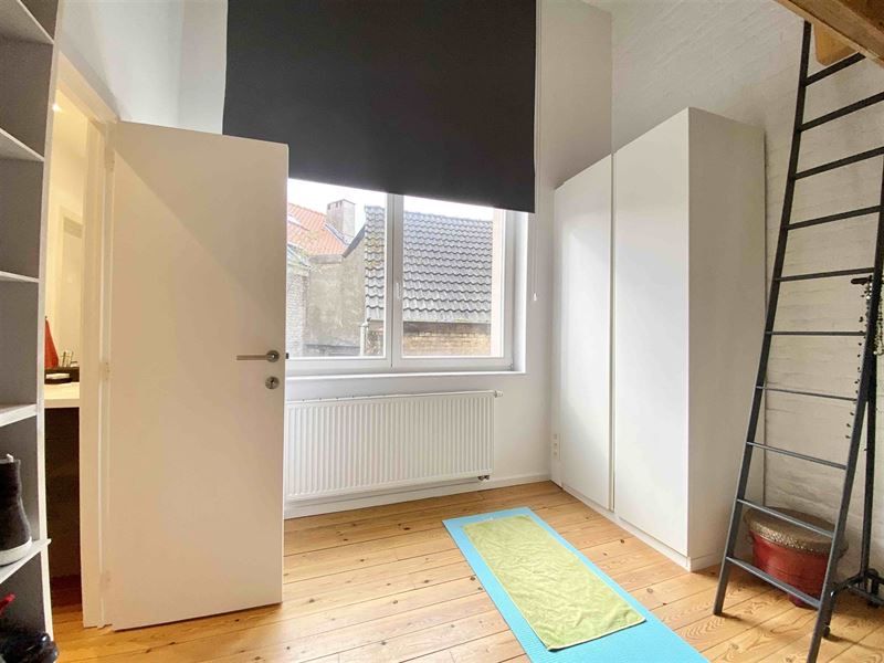 Duplex dans arrière maison