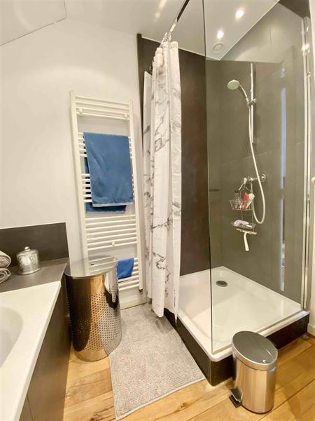 Duplex dans arrière maison