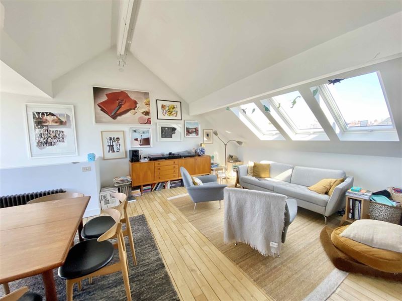 Apartment furnished