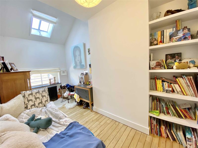 Apartment furnished