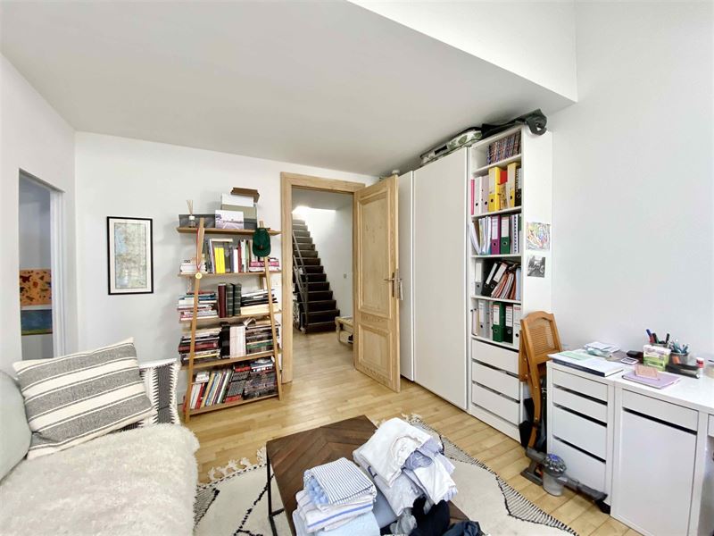 Apartment furnished