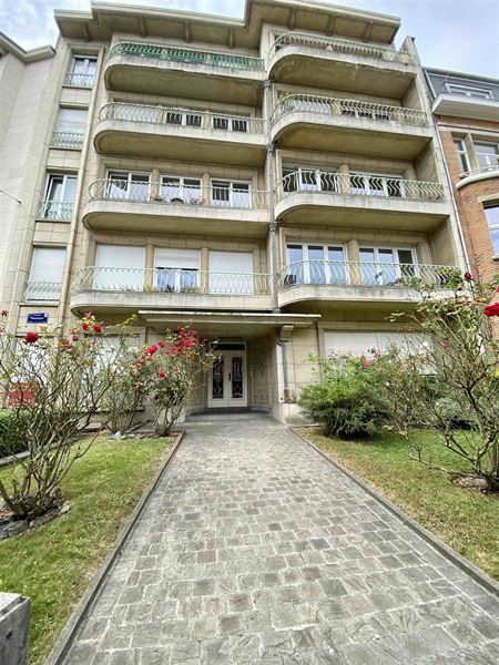 Bel appartement rénové près de l'avenue Louise