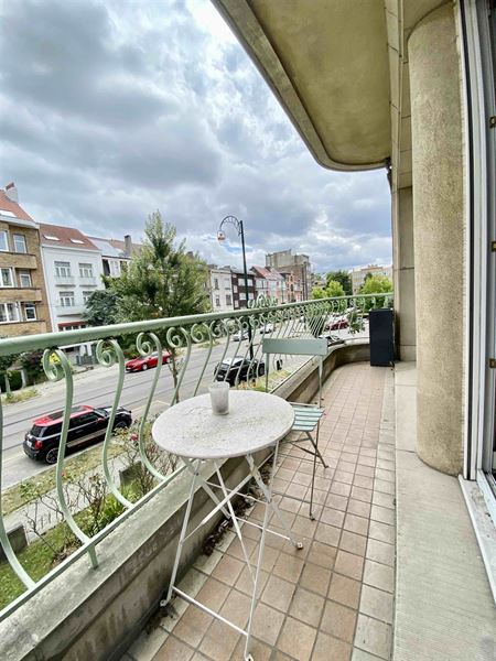 Bel appartement rénové près de l'avenue Louise