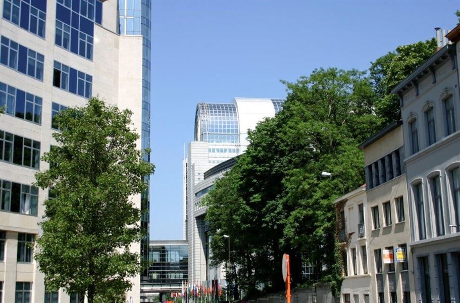 Gemeubeld appartement vlakbij de EU