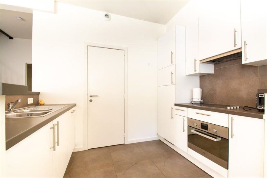 Appartement rez de chaussée meublé près d l'UE