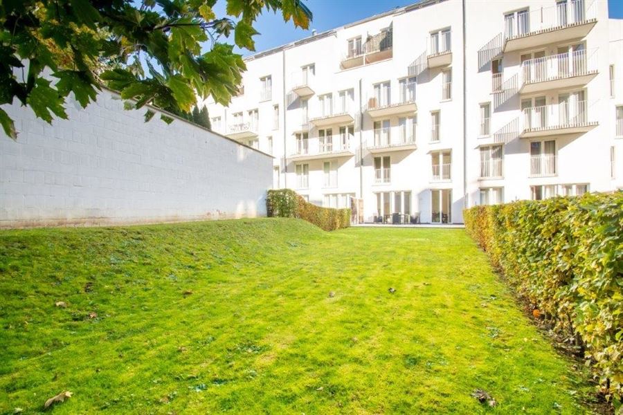 Appartement rez de chaussée meublé près d l'UE