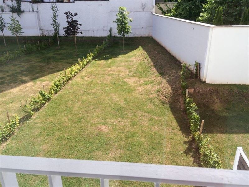 Appartement rez de chaussée meublé près d l'UE