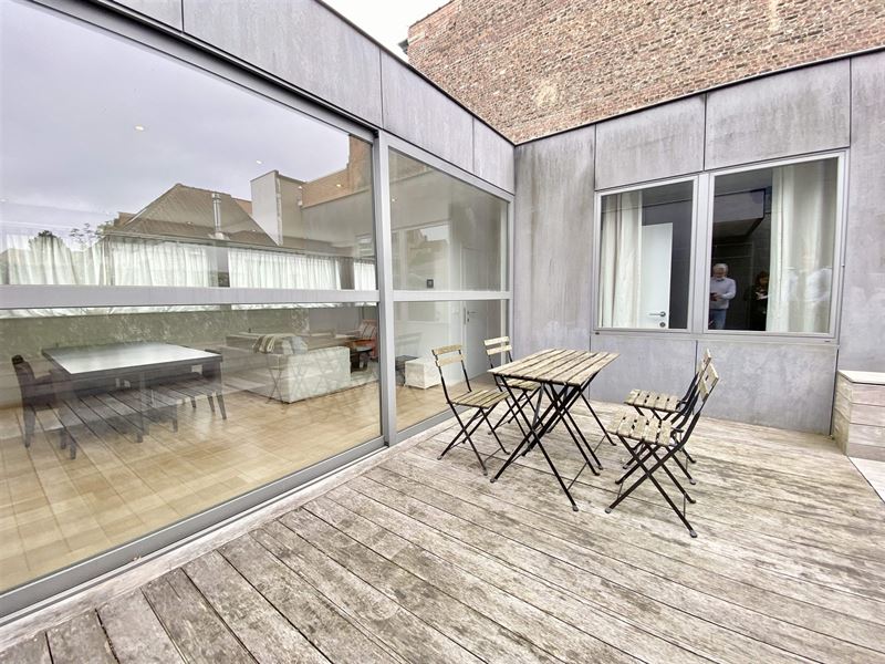 Zeer mooie gemeubileerde flat met terras