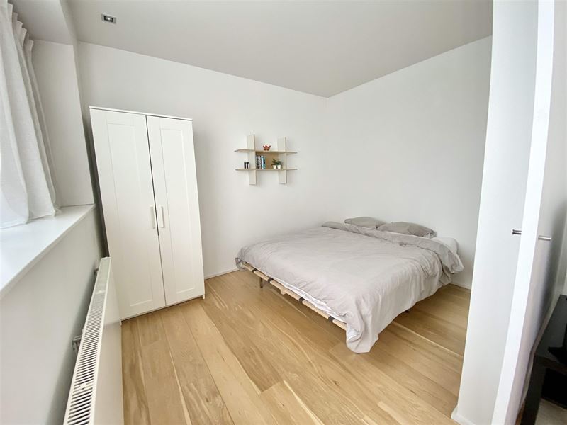 Zeer mooie gemeubileerde flat met terras