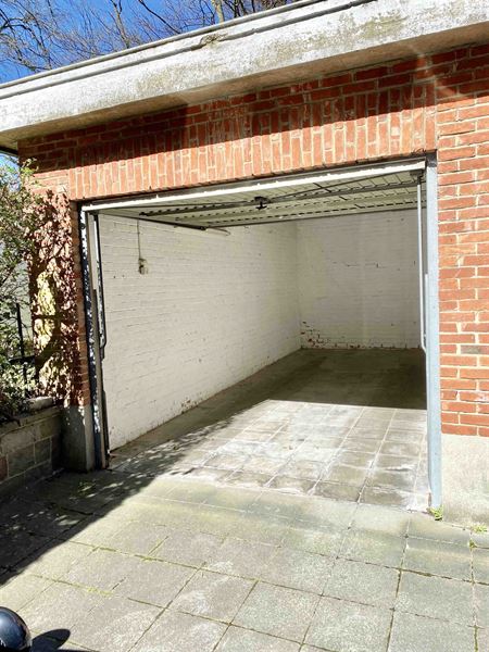 Licht 3 slaapkamers met terras.