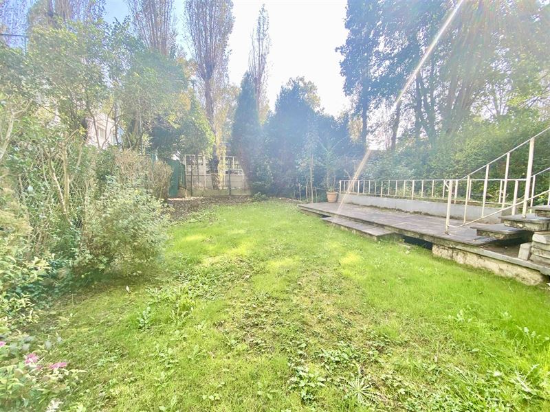 Appartement met tuin.