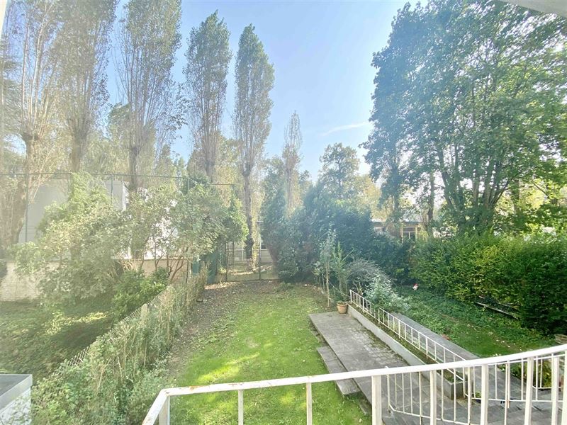 Appartement met tuin.