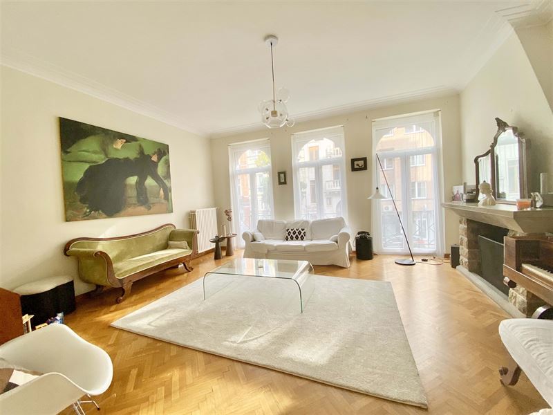 Maison Bourgeoise 6 chs + prof libérale