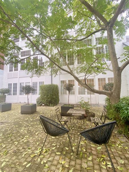 Duplex dans arrière maison