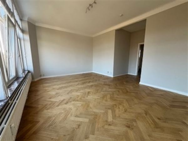 Zeer mooi gerenoveerd appartement