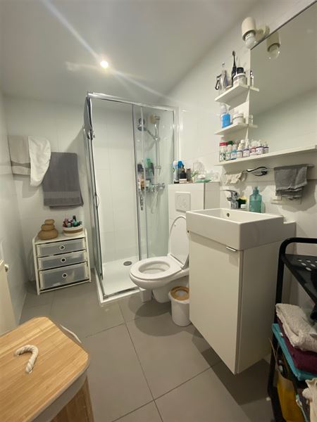 Appartementenhuis met 4 wooneenheden nabij Louise