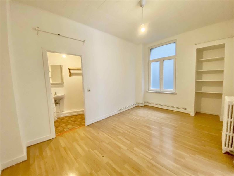 Appartement tussen Molière en Albertplein