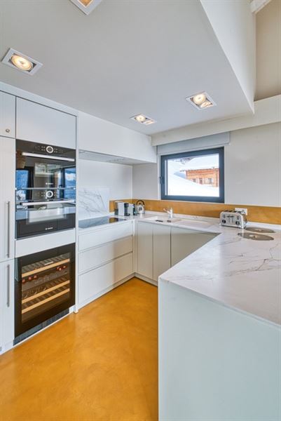 Fabulous 3 bedroom chalet with large terrace