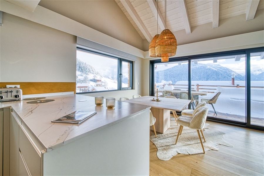 Fabulous 3 bedroom chalet with large terrace