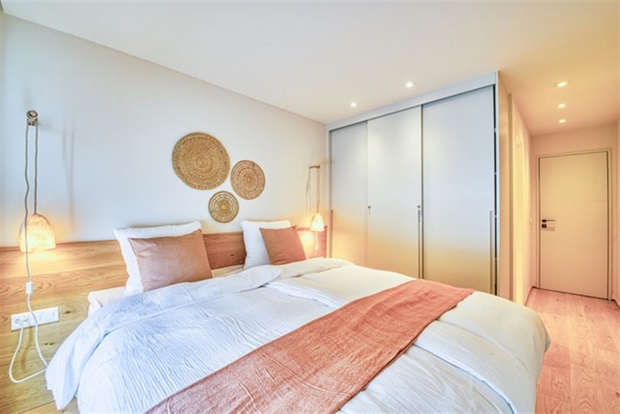 Fabulous 3 bedroom chalet with large terrace