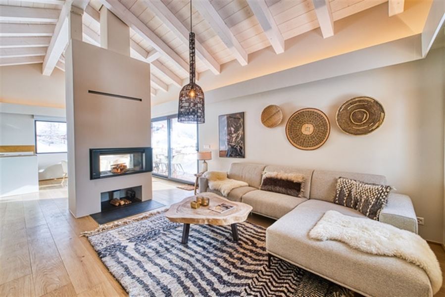 Fabulous 3 bedroom chalet with large terrace