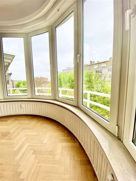 Prachtig en licht appartement 155m², vlakbij Bos