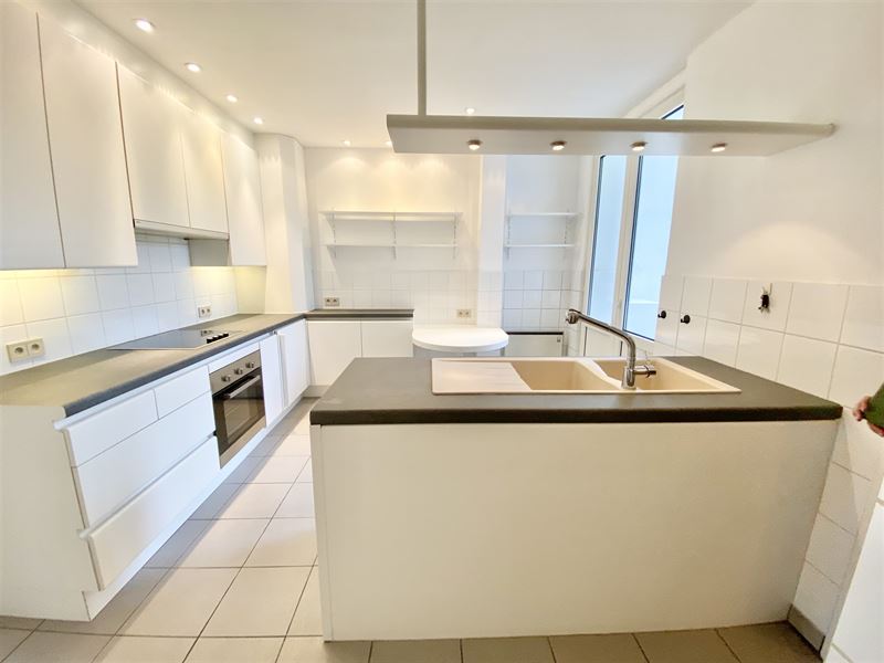 Prachtig en licht appartement 155m², vlakbij Bos
