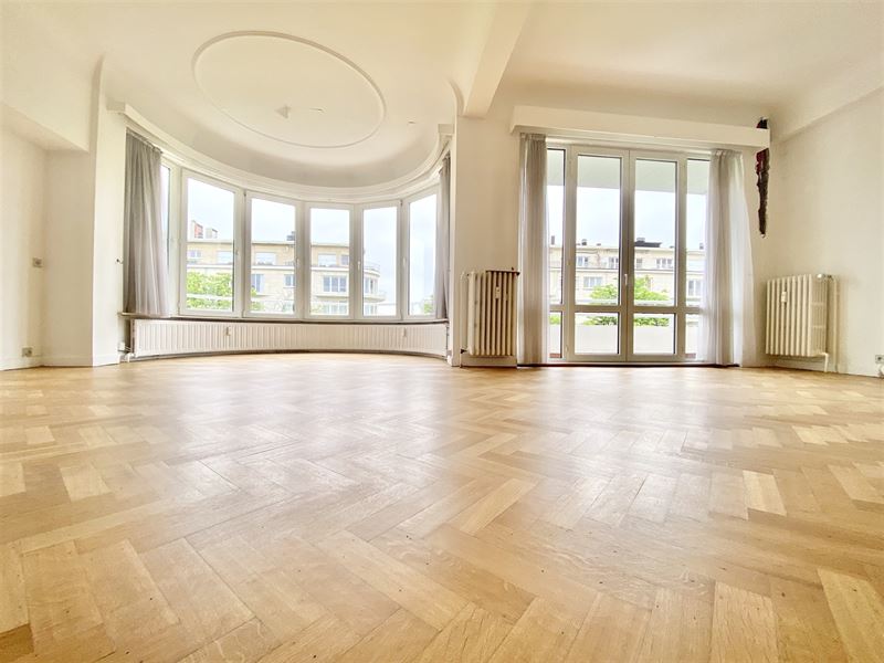 Prachtig en licht appartement 155m², vlakbij Bos