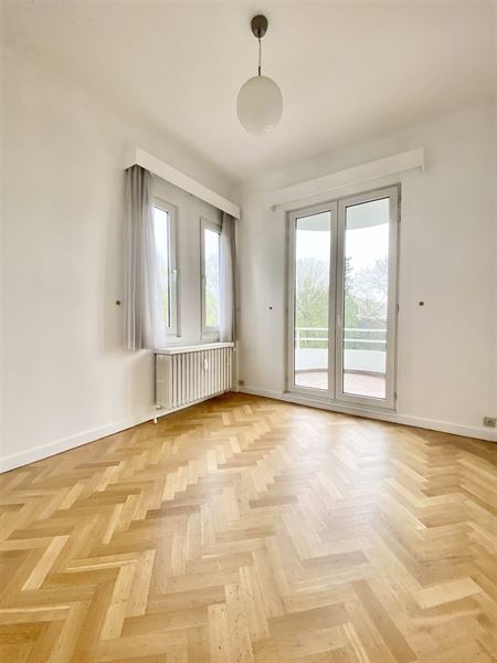 Prachtig en licht appartement 155m², vlakbij Bos