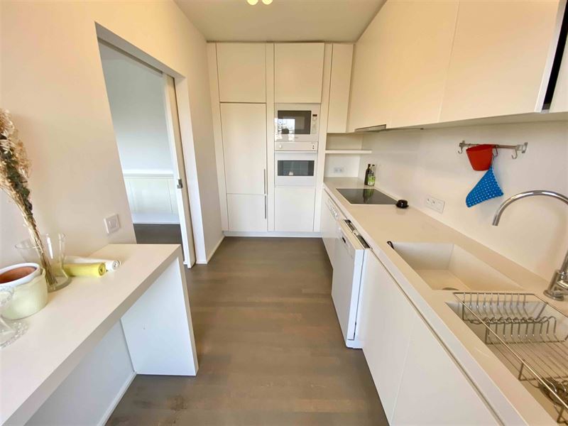 King's Gardens. Splendid apartment with Terrace