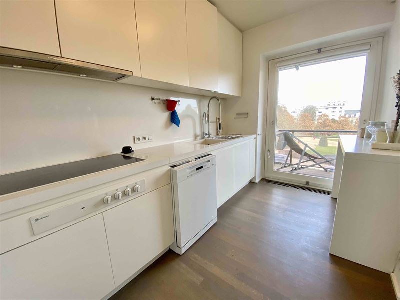 King's Gardens. Splendid apartment with Terrace