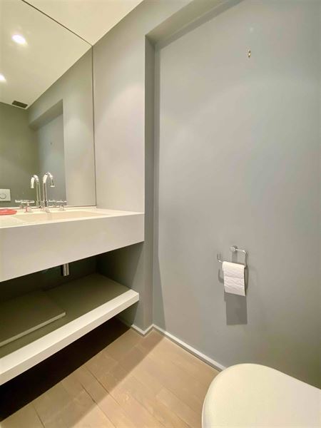 King's Gardens. Splendid apartment with Terrace