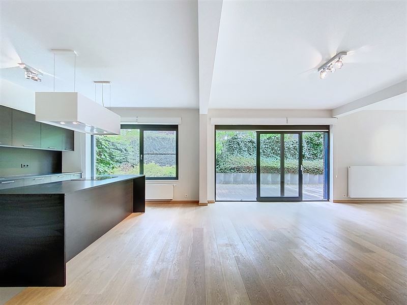 Appart. in achtergebouw met 50m2 terras