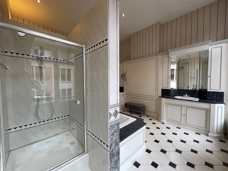 Dubbel GEMEUBILEERD Herenhuis 800m2