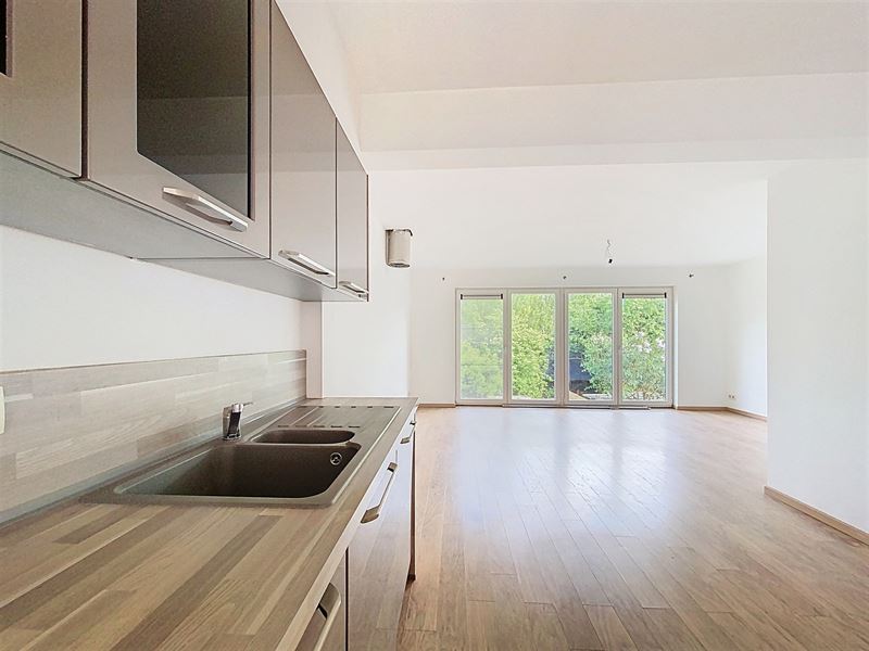 Two-story house PEB B