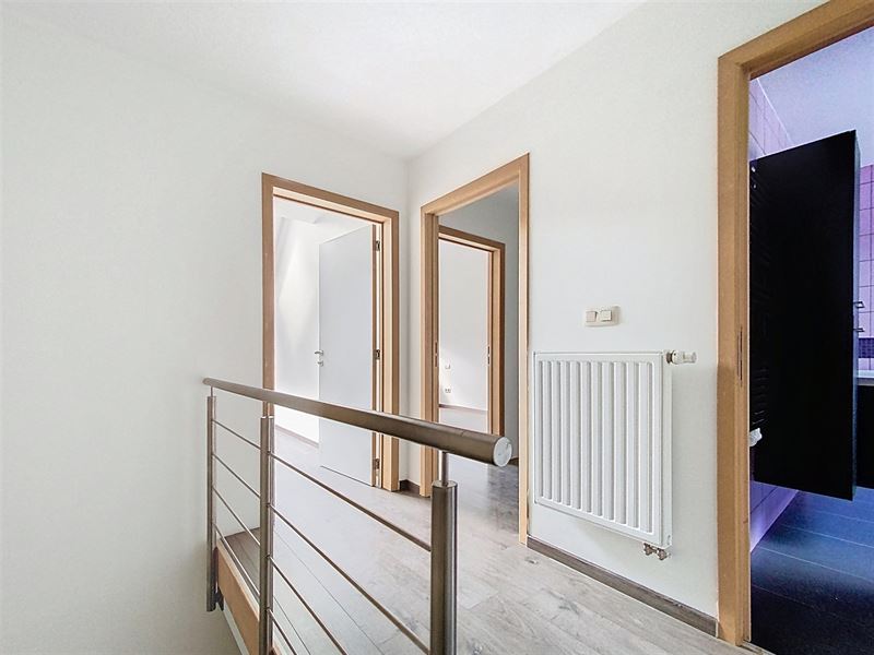 Two-story house PEB B