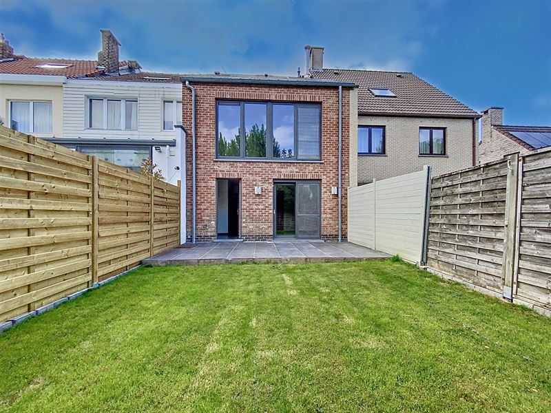 Twee verdiepingen tellend huis PEB B