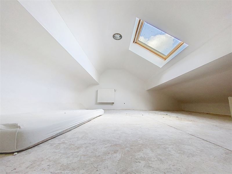 Two-story house PEB B