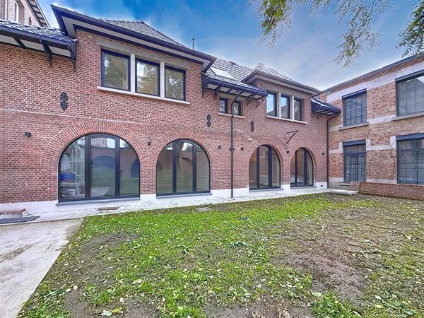 Prachtig huis. Eerste bewoning.