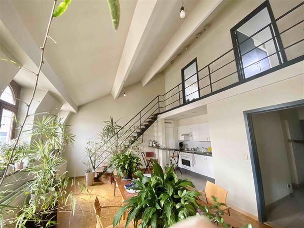 Immeuble de rapport en ordre urbanistiquement