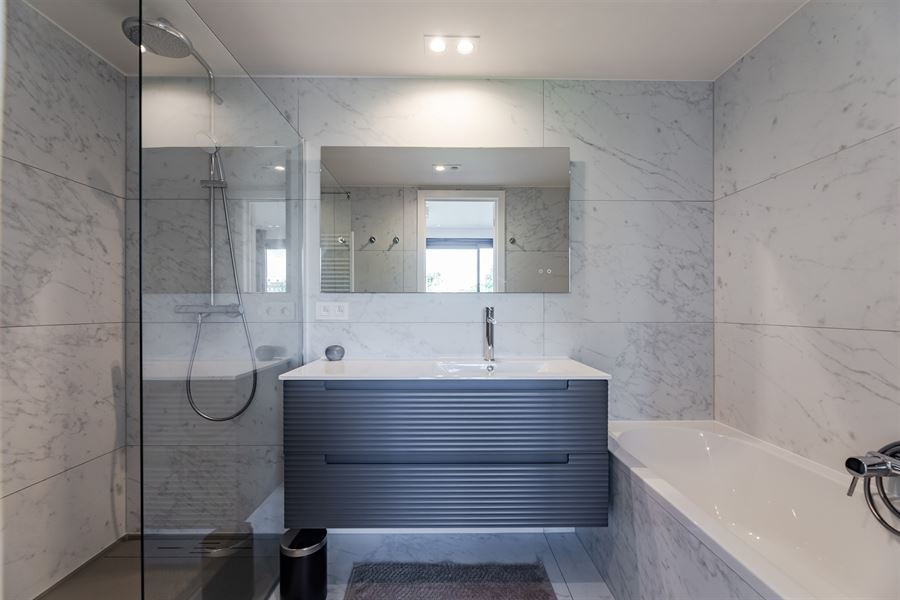 Furnished triplex near Châtelain
