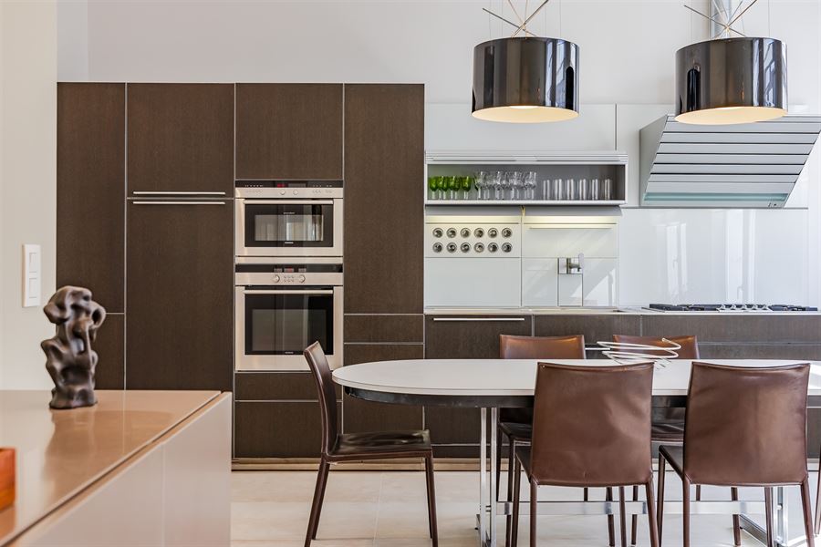 Furnished triplex near Châtelain