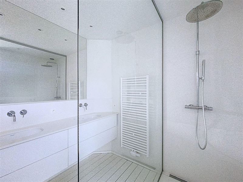 Schattig huis gerenoveerd als nieuw