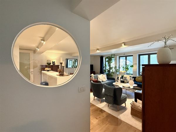 Apt 1 ch avec bureau au cœur du Quartier Royal