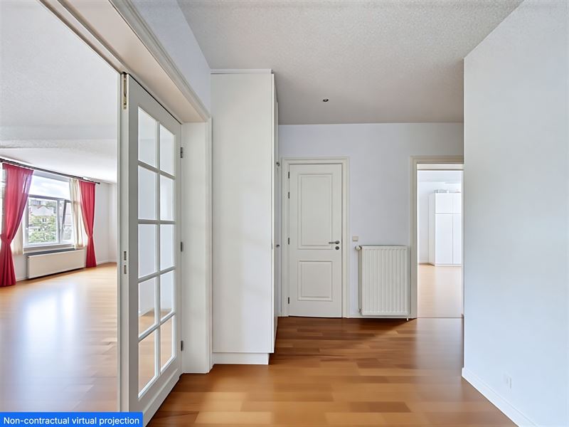 Nabij Stephanie Louise, duplex penthouse met terras